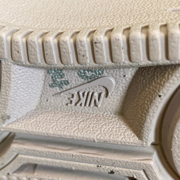 Nike Womens Air Force 1 Ultraforce Mid Force Sneakers Size 9.5 Vintage‎ Wine - Picture 8 of 16